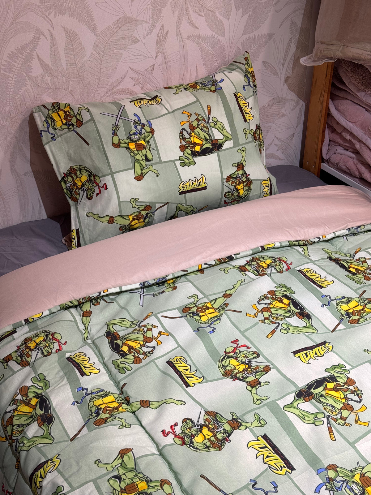 Couette Une place & demie + Parure hasard 3 pièces offerte