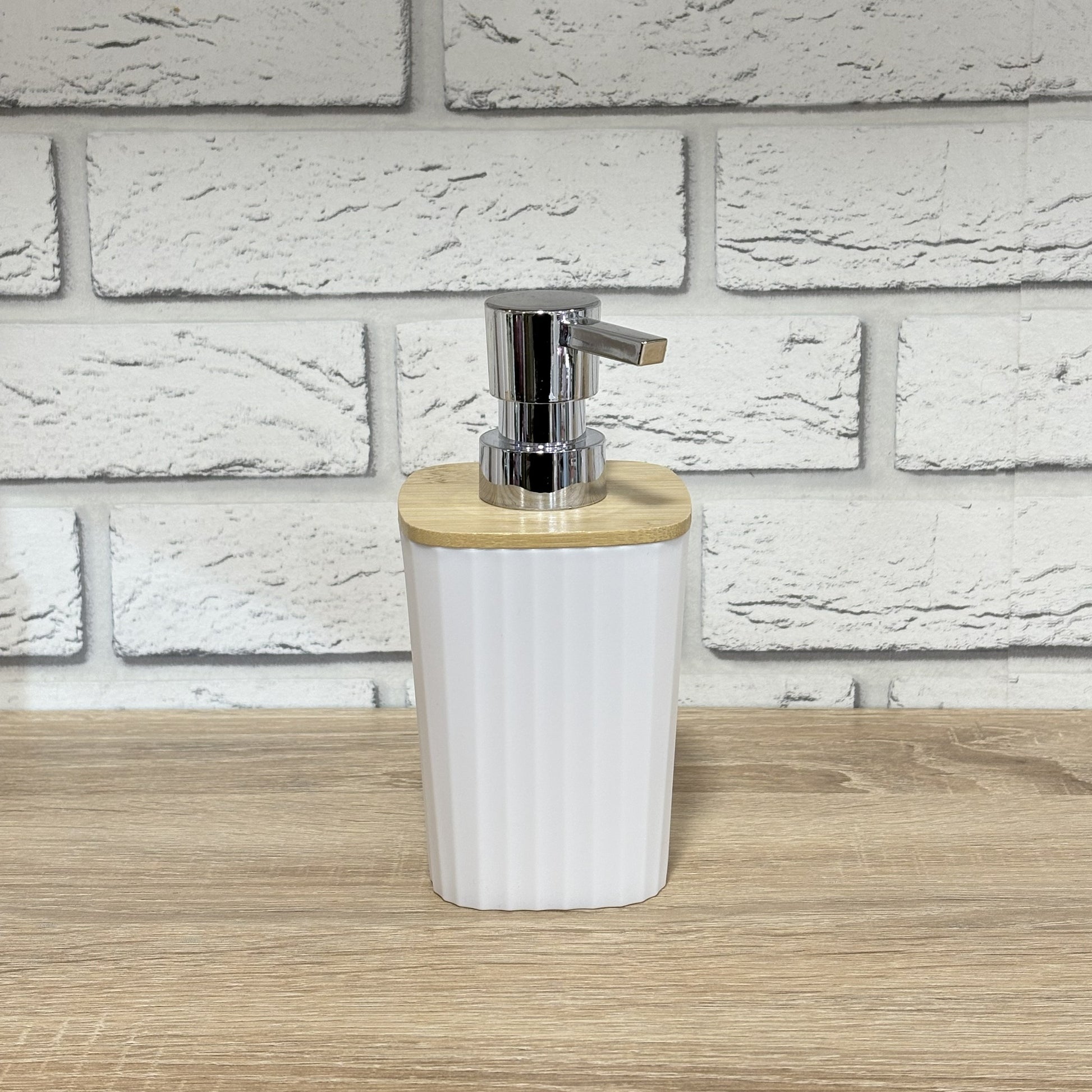 Accessoires Salle de Bain Carré - MBH