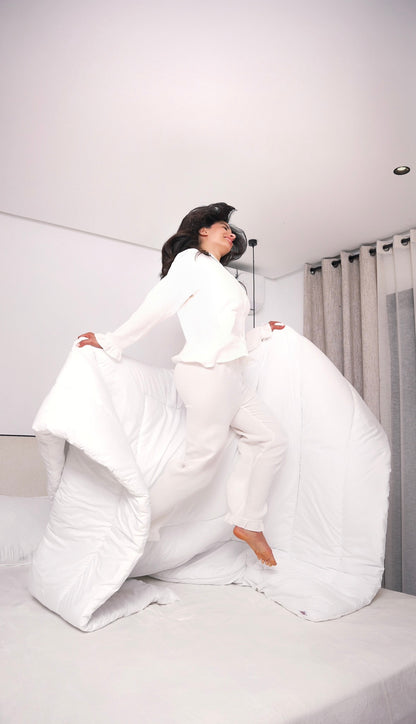Couette Blanche avec deux Taies d'oreiller - MBH