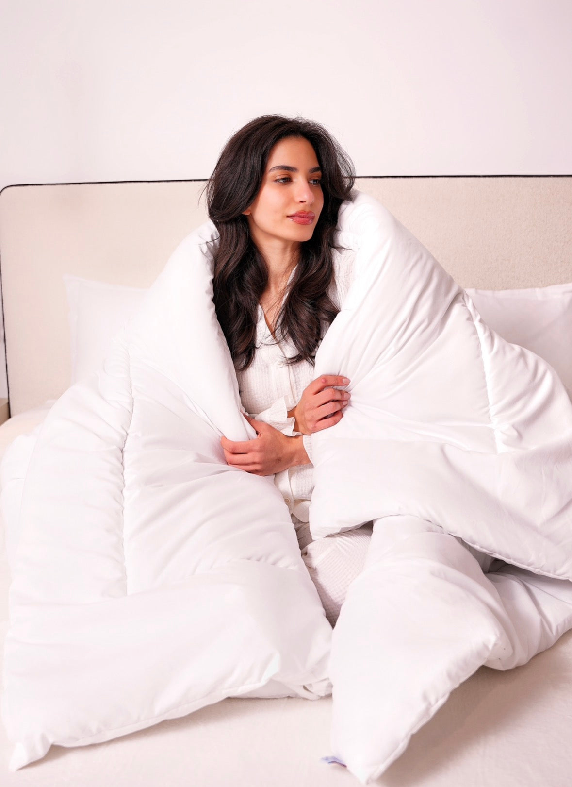 Couette Blanche avec deux Taies d'oreiller - MBH