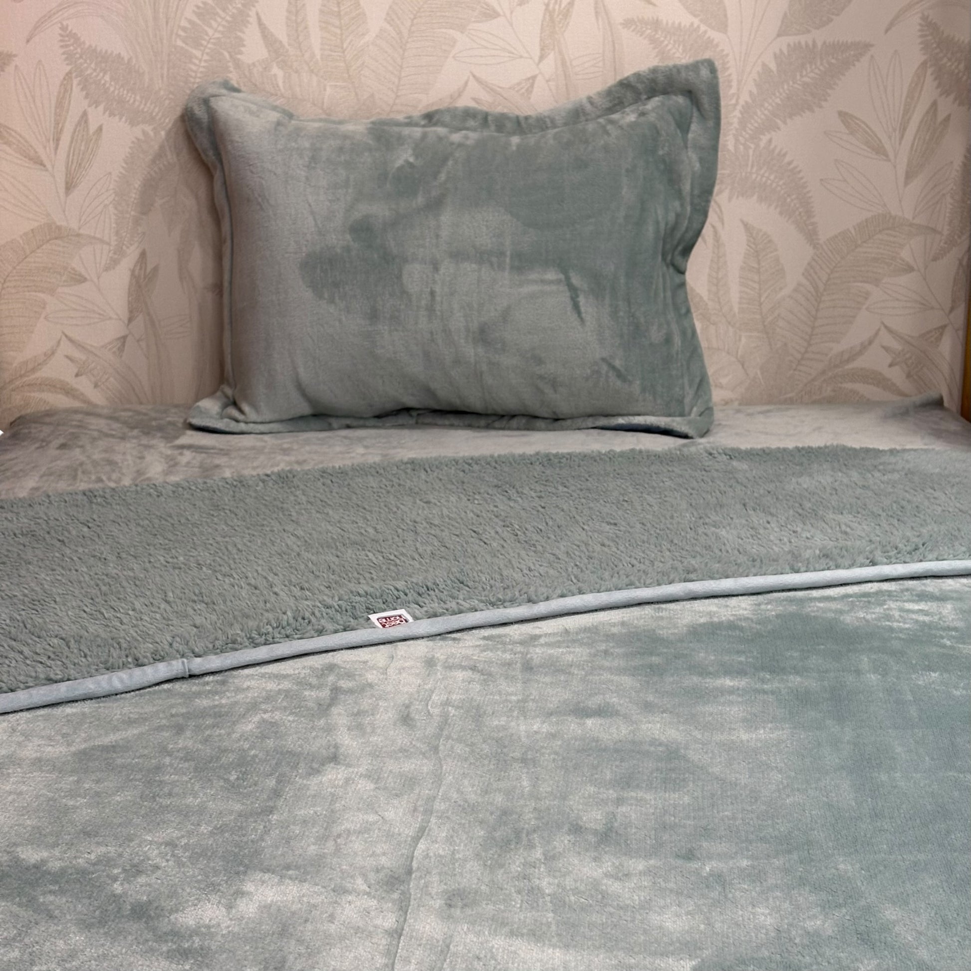 Parure de Lit Polaire Double Face 1 Place et Demi – MBH